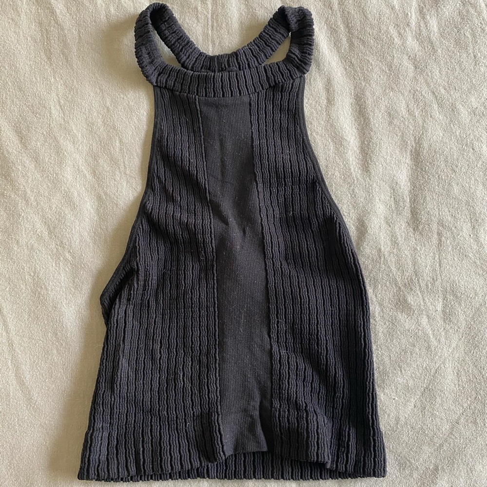 Stretchy black crop top